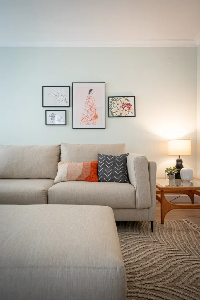 Proyecto Lin3 15 Salon-sosegado-en -tonos-verdes-neutros-roble