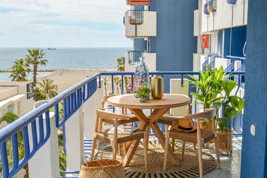 Ideas de decoración para espacios pequeños 6 decoracion-balcon-pequeno