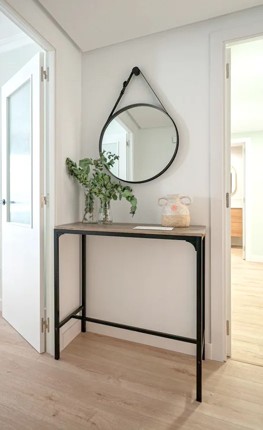 Ideas de decoración para espacios pequeños 2 entrada-piso-pequeno