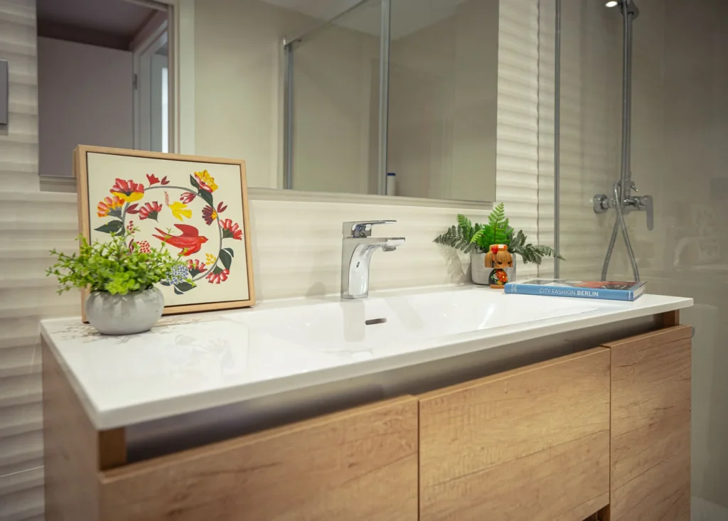 proyecto-interiorismo-num-piso-residencia-secundaria-lavabo