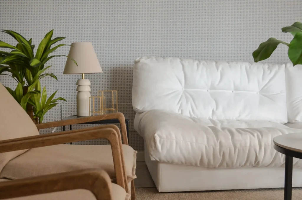 proyecto-interiorismo-num-piso-residencia-secundaria-sillon